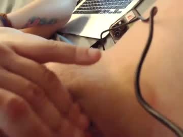couple Live Porn On Cam with pikabewbs_magikock