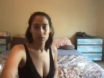 couple Live Porn On Cam with 1champagnemami