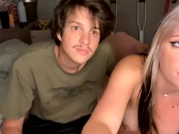 couple Live Porn On Cam with dousometimescry1