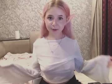 girl Live Porn On Cam with yoliverse