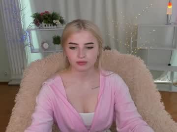 girl Live Porn On Cam with nika_queen__