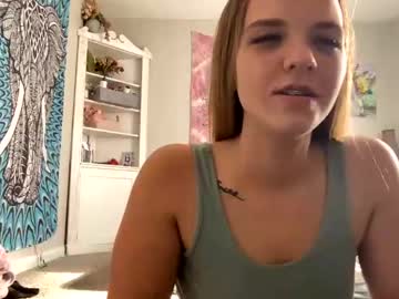 girl Live Porn On Cam with olivebby02