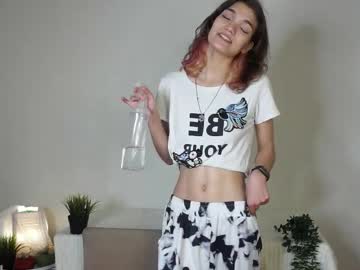 girl Live Porn On Cam with clementina_fermentina