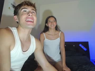 couple Live Porn On Cam with sassysoulmates