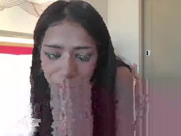 girl Live Porn On Cam with juliaabrooks