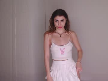 girl Live Porn On Cam with daisy_flo