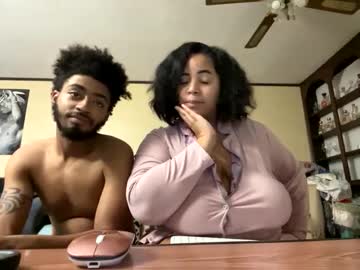 couple Live Porn On Cam with helovesmehelovesmenot