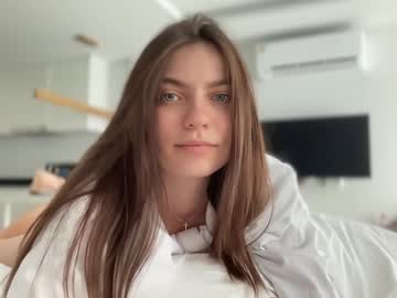 girl Live Porn On Cam with kattyyy_catt