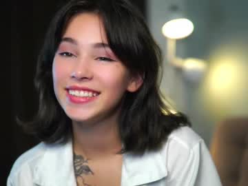 girl Live Porn On Cam with neroliamara