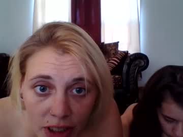 couple Live Porn On Cam with jessicaleann
