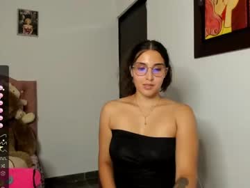 girl Live Porn On Cam with violetalee