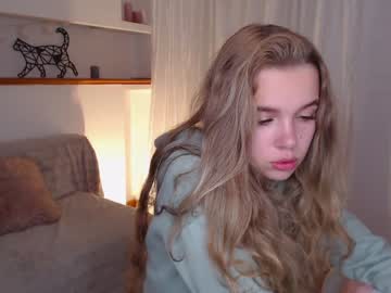 girl Live Porn On Cam with little_kittty_