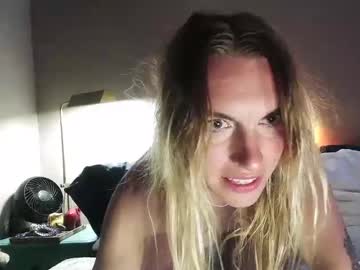 couple Live Porn On Cam with lorik69