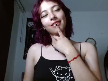 girl Live Porn On Cam with liisaxx