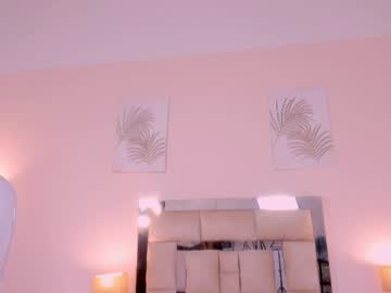 couple Live Porn On Cam with saraandstiven