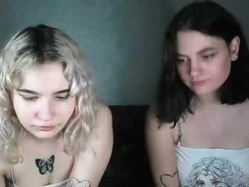 couple Live Porn On Cam with aleksia_bloempje