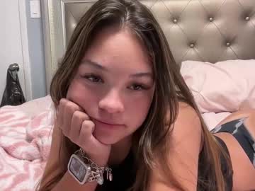 girl Live Porn On Cam with sophialynnxx