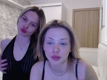 couple Live Porn On Cam with alice_nika