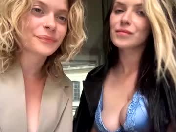 couple Live Porn On Cam with lookatus711