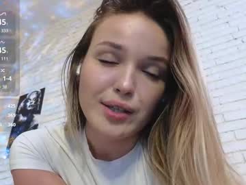 girl Live Porn On Cam with peachylina