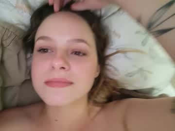 girl Live Porn On Cam with astelindigo