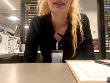 girl Live Porn On Cam with mystical_mystery