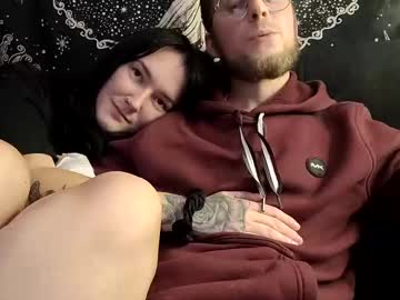 couple Live Porn On Cam with throatgoat97