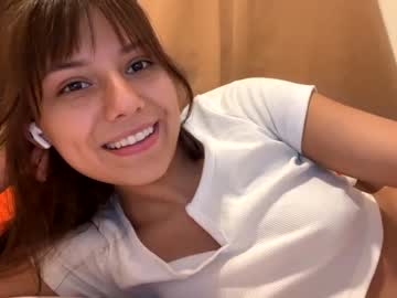 girl Live Porn On Cam with moonbabey