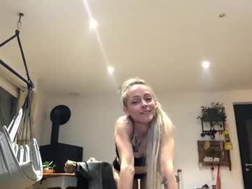 couple Live Porn On Cam with minimarybloody