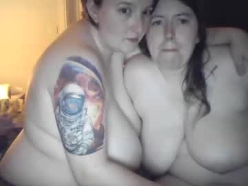 couple Live Porn On Cam with chubbylesbianmums