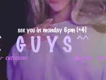 girl Live Porn On Cam with cutieeeeva