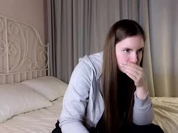 girl Live Porn On Cam with on_the_soft_pillow