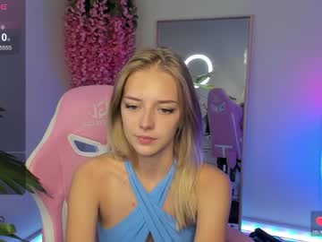 girl Live Porn On Cam with lolasmallbunny