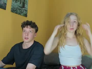 couple Live Porn On Cam with emily0303