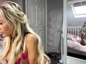 girl Live Porn On Cam with itsmelolax