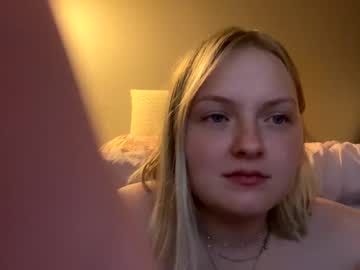 girl Live Porn On Cam with rosepeddelz
