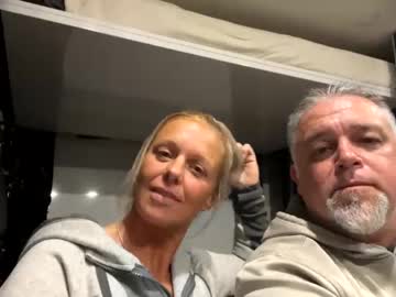 couple Live Porn On Cam with milfanddilf247