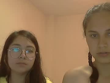 couple Live Porn On Cam with natural_girls