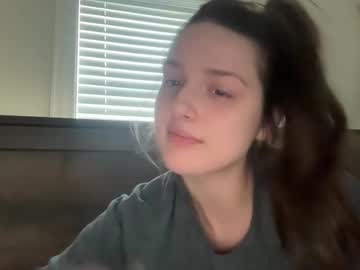 girl Live Porn On Cam with starryeyedtightpussy
