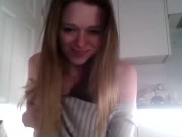 girl Live Porn On Cam with pixiehole4u