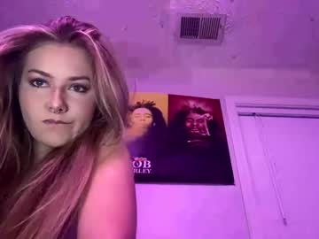 girl Live Porn On Cam with amberlicioussss