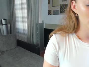 girl Live Porn On Cam with darybonney