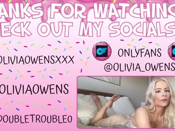 girl Live Porn On Cam with oliviaowens
