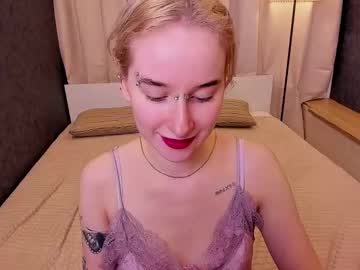 girl Live Porn On Cam with asuna_moonlight