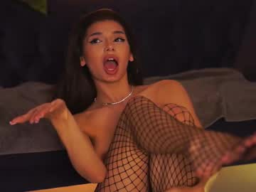 girl Live Porn On Cam with leycaprice