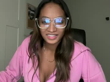girl Live Porn On Cam with therealgiana