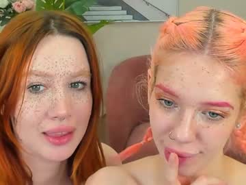 couple Live Porn On Cam with lily_tobin