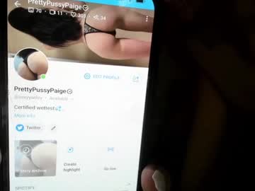 girl Live Porn On Cam with prettuypussypaige