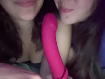 couple Live Porn On Cam with wlwcutie