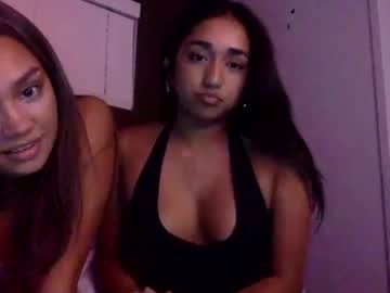 couple Live Porn On Cam with eviltwinbitches